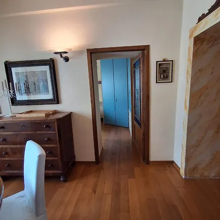 Casa Laura In Piazza Provenzano Siena