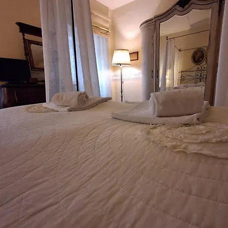 Casa Laura In Piazza Provenzano Lejlighed Siena