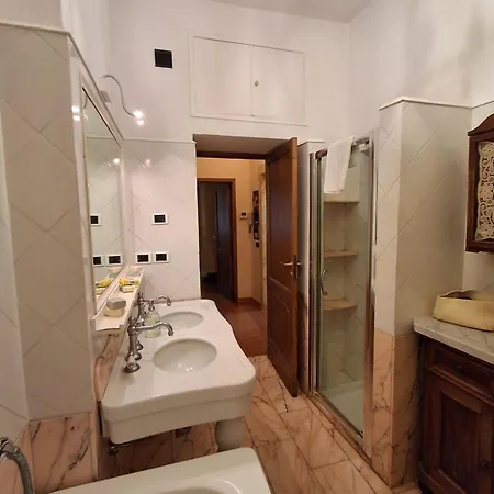 Casa Laura In Piazza Provenzano *