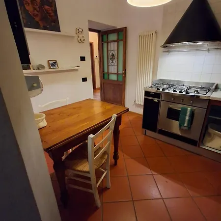 Casa Laura In Piazza Provenzano Lejlighed